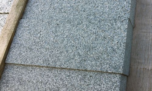 Sawn Granite Setts (Cobbles) - Dark Grey