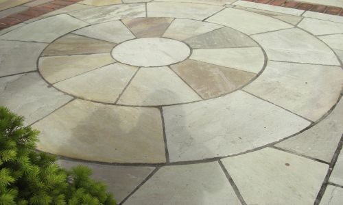 Indian Sandstone Paving - Mint Fossil - Circles