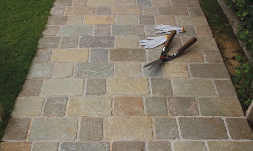 Strata Stones - Block Paving - Pave Setts - Mixed Pack - Tuscan